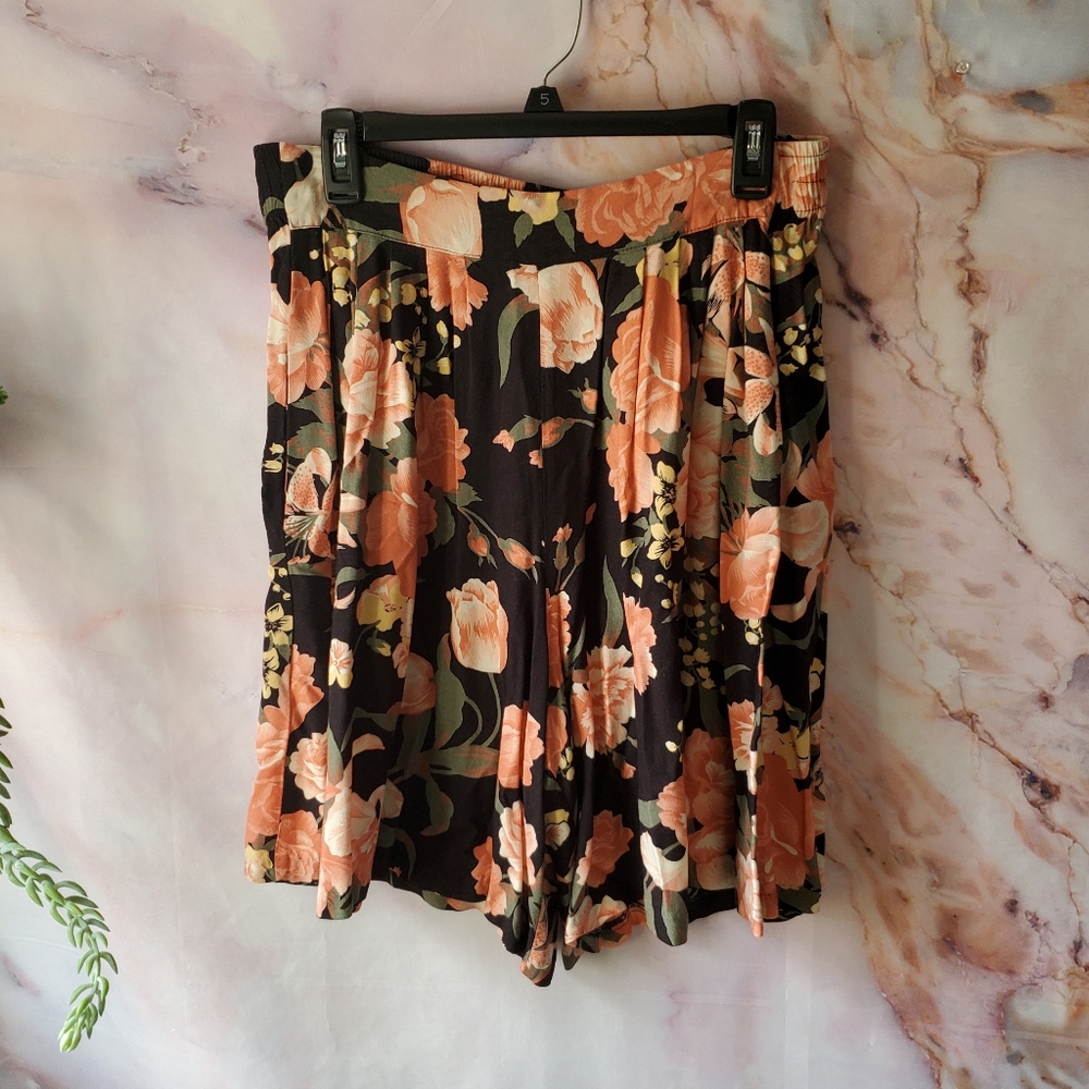 Exposé Floral High Waisted Vintage Shorts